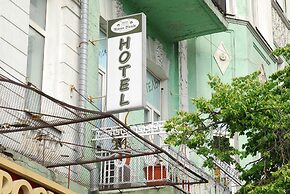 Mini-hotel Maison Blanche Kyiv