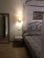 Verrazzano 37 Guest House