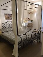 Verrazzano 37 Guest House