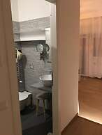 Verrazzano 37 Guest House