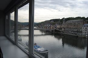 L'Inattendu sur la Croisette Dinant Centre