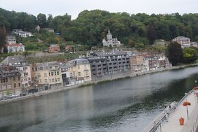 L'Inattendu sur la Croisette Dinant Centre