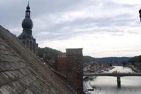 L'Inattendu sur la Croisette Dinant Centre
