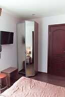 Hotel Rancho 636