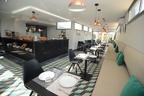 Suites Hotel Le Yacht