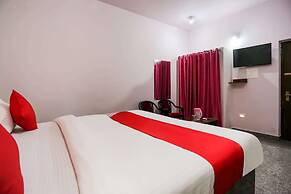 Oyo 43512 Bijaya Palace