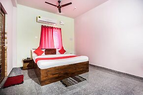 Oyo 43512 Bijaya Palace