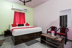 Oyo 43512 Bijaya Palace