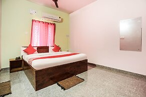 Oyo 43512 Bijaya Palace