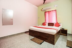 Oyo 43512 Bijaya Palace