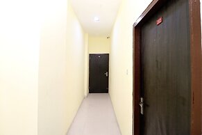 OYO 27650 Gian Residency