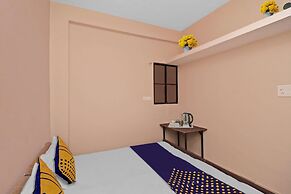 SPOT ON 37467 Shivram Hotel