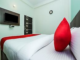 OYO 29022 Golden Imperial