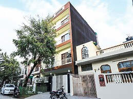 OYO 29022 Golden Imperial