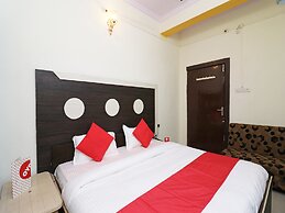 OYO 24172 Hotel Jp Heights