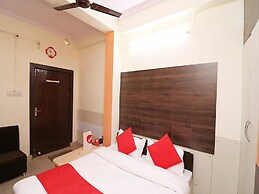 OYO 24172 Hotel Jp Heights