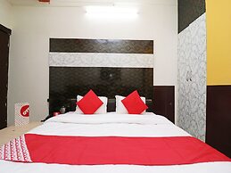 OYO 24172 Hotel Jp Heights
