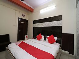 OYO 24172 Hotel Jp Heights
