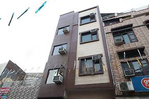 OYO 35497 Hotel Kapoor Residency