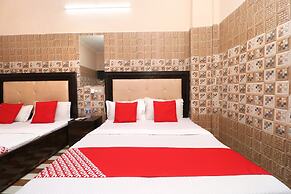 OYO 35497 Hotel Kapoor Residency