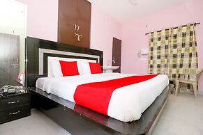 OYO 39852 Hotel Noor