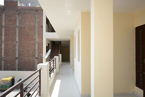 OYO 37658 King Palace