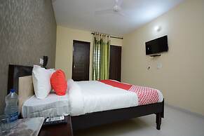 OYO 37658 King Palace