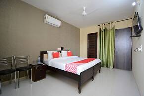 OYO 37658 King Palace