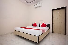 OYO 28363 Hotel Sai Icon Residency
