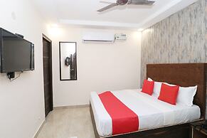 OYO 37351 Hotel Krishna Royal