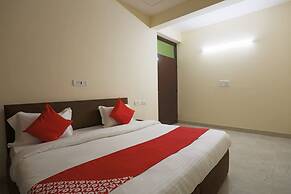 OYO 45288 Hotel 2 Yaars
