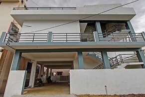 OYO 45997 Gsn Residency
