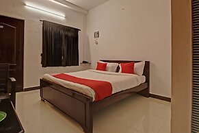 OYO 45997 Gsn Residency