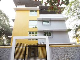 OYO 24621 The Star Hotel