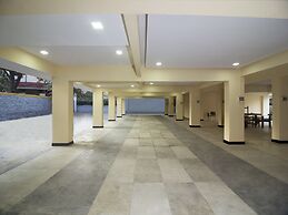 OYO 24621 The Star Hotel