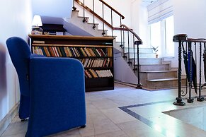 Biblioteka Hotel Rustaveli
