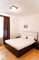 Biblioteka Hotel Rustaveli