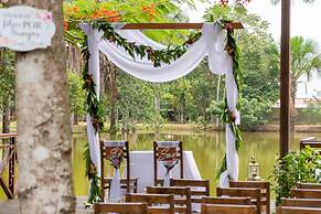Wakaya Ecolodge
