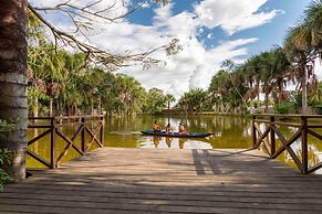 Wakaya Ecolodge