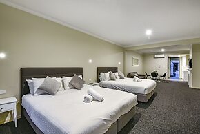 Aloha Central Premium Studios