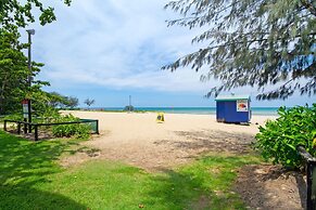Beachfront Apartment with Ocean Views