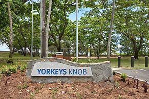 Beachfront Apartment with Ocean Views
