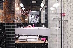 Moxy Poznan Airport