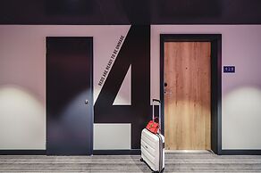 Moxy Poznan Airport