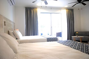 5th Coral Suites by Alex