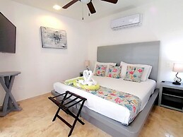 5th Coral Suites by Alex