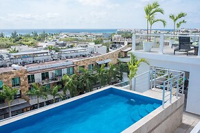 5th Coral Suites by Alex