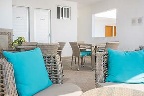 5th Coral Suites by Alex