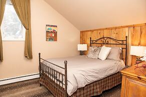 6 Chamonix Lane 3 Bedroom Townhouse by RedAwning