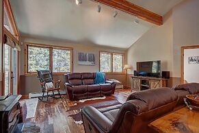 Aspen Heights Lodge 4 Bedroom Home by RedAwning